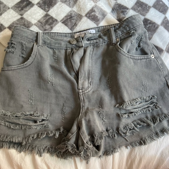 Grey ripped jeans shorts - Picture 1 of 3